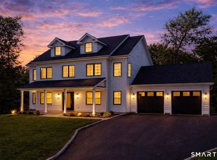 511 Den Rd, Stamford, CT 06903