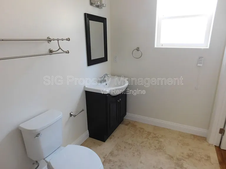 10215 Tujunga Canyon Blvd #106 — Photo 17
