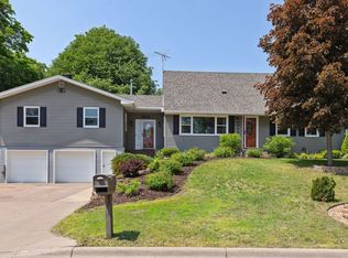 2205 Prosperity Rd, Saint Paul, MN 55109