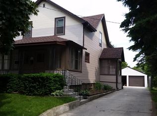 3906 Custer St #A, Manitowoc, WI 54220