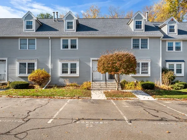 161 Flower Ln APT 7, Dracut, MA 01826