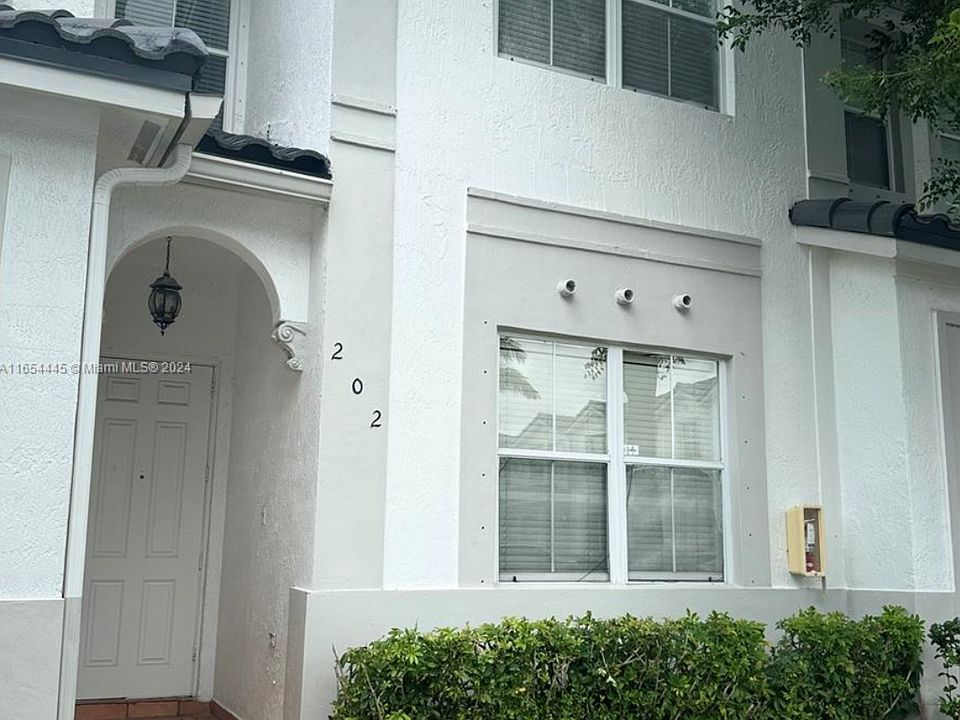 1st image of 5440 NW 107th Ave Unit 5450