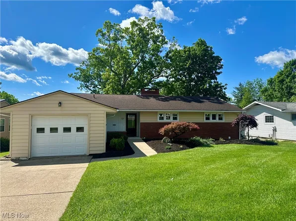 3466 Roseland Ave, Parkersburg, WV 26104