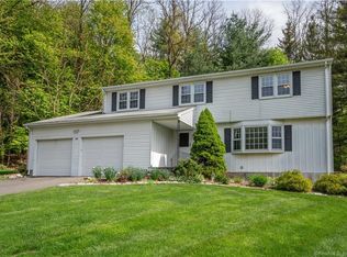 138 Kirkwood Rd, West Hartford, CT 06117