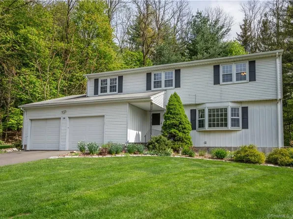 138 Kirkwood Road, West Hartford, CT 06117