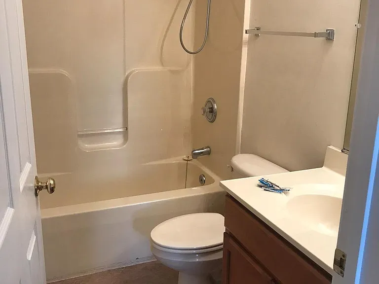 1169 Commercial Ct — Photo 16
