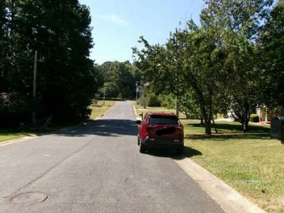 Exterior Neighborhood (street photo)