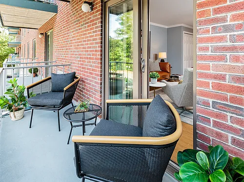 Floor plan 1 Bed/1 Bath with Balcony and A/C