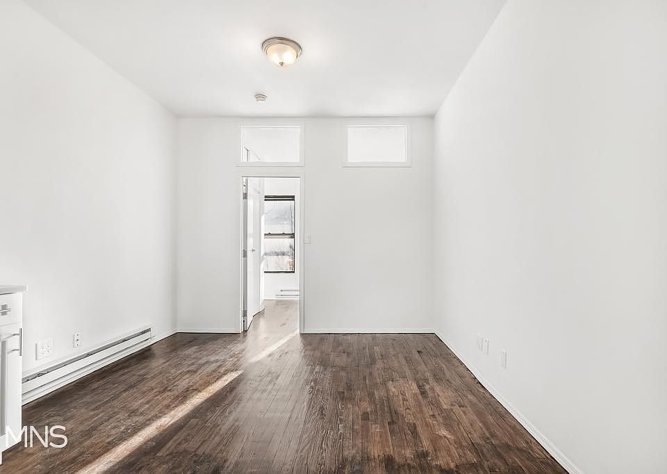 1st image of 320 W 49th St APT 5RW