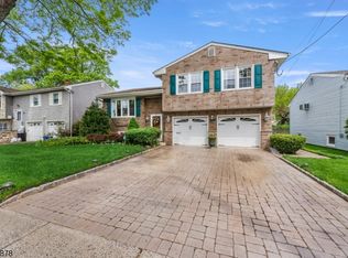 30 Gracel St, Bloomfield, NJ 07003