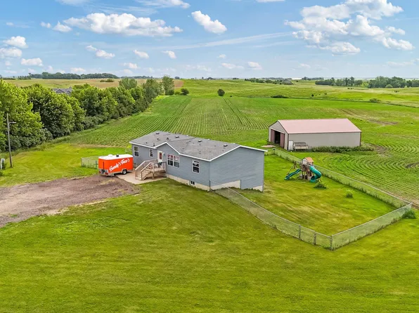 27052 463rd Ave, Chancellor, SD 57015