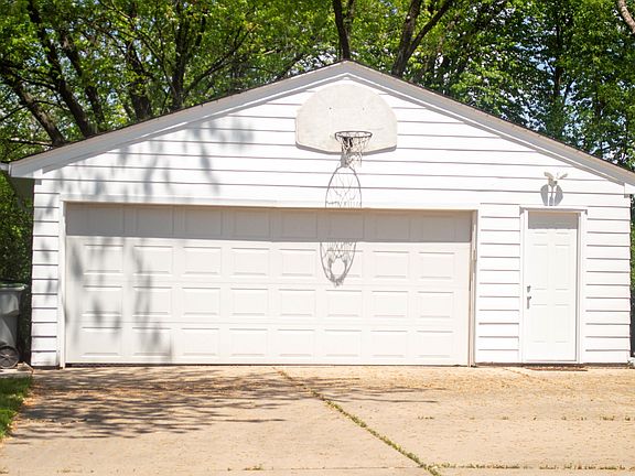 5th image of 8240 W Euclid Ave #8242
