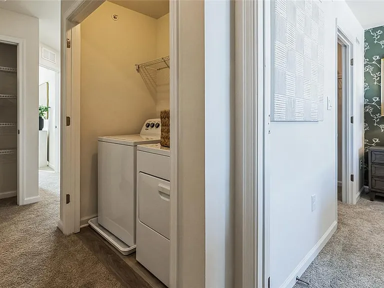 8201 Alexander Ct — Photo 19
