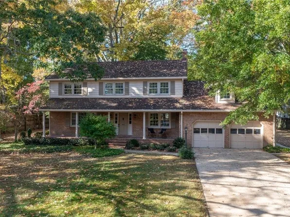 1541 Bay Point Dr, Virginia Beach, VA 23454