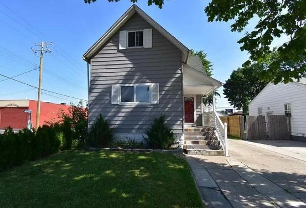 8035 Coolidge Ave — Photo 1