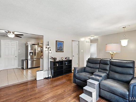 2nd image of 12727 Foxhound Dr