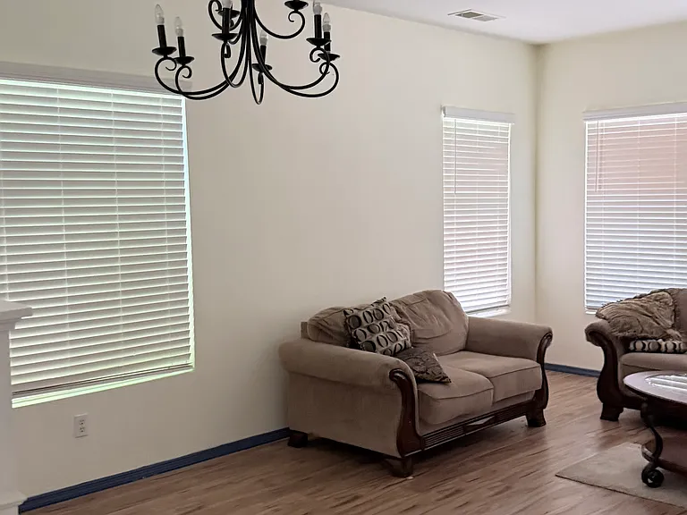 Guess room and dining room
