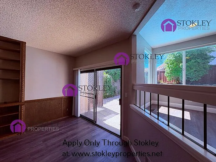 2397 Lake Meadow Cir — Photo 16