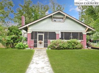 372 Gwyn Ave, Elkin, NC 28621
