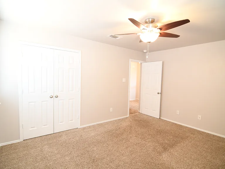 1008 Starlight Dr — Photo 14