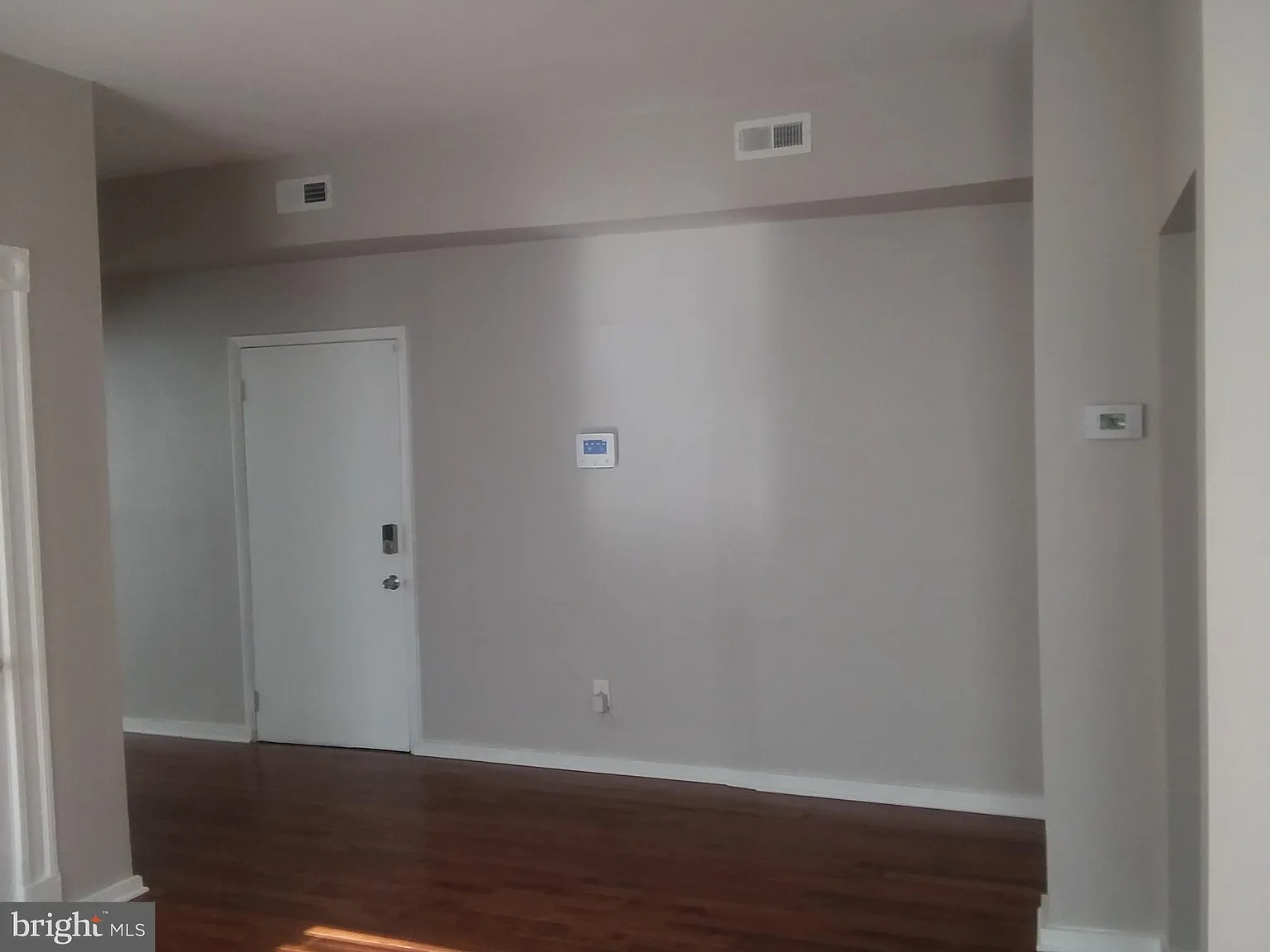 1 bed, 1.0 bath, 850 sqft, $2,000 — Photo 4