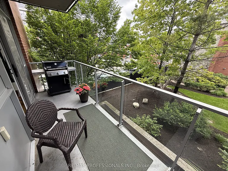 80 Port St E #216 — Photo 7