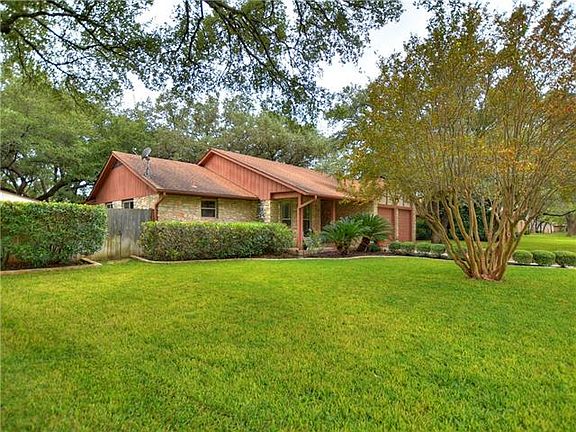 3rd image of 203 Tallwood Dr