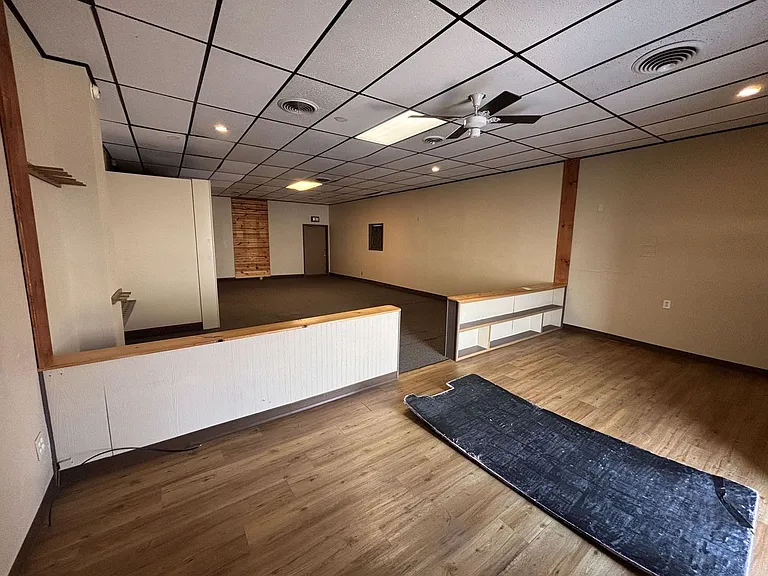 400 Copeland Ave — Photo 2