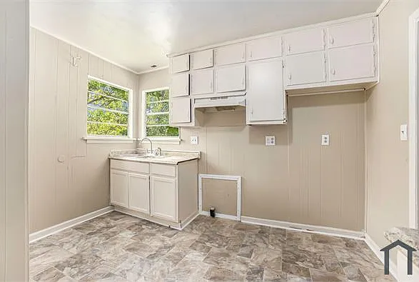 3 bed, 1052 sqft, $1,000 — Photo 3