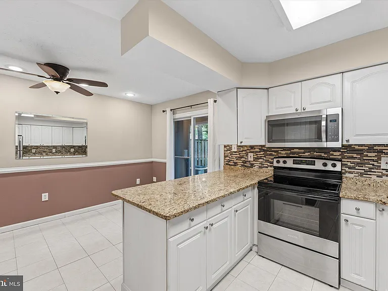 129 N Duke Dr — Photo 13