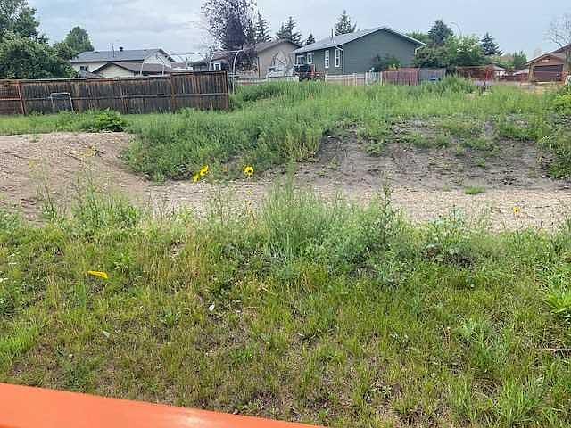 2nd image of 603 McCulloch Cres