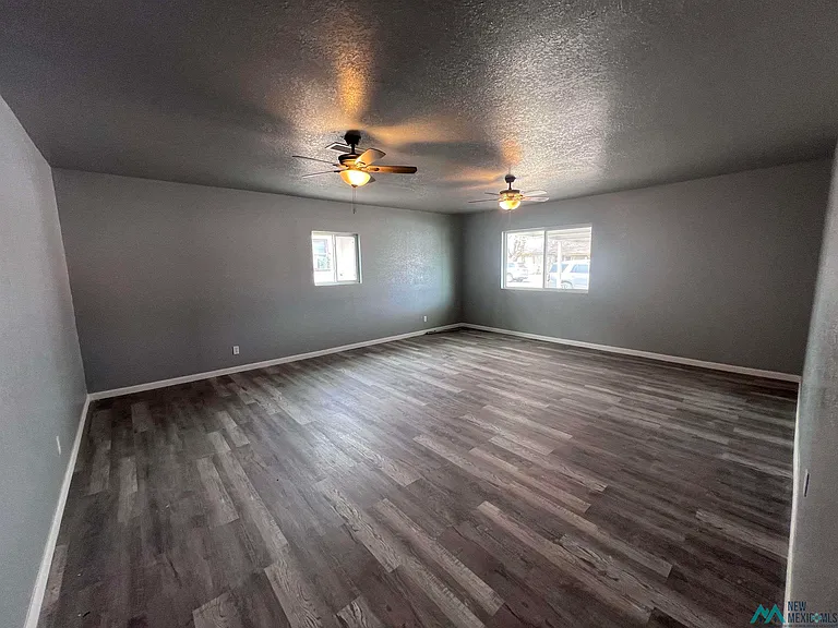 1507 W Ray Ave — Photo 9