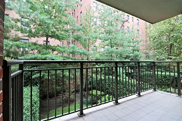 Rented by Tolmas Corporation | media 18