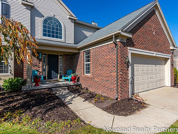 2nd image of 2453 Black Horse Dr NE