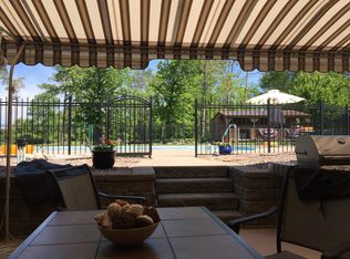 3879 Stone Ridge Rd, Wheatfield, NY 14120