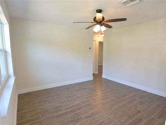 5th image of 8401 54th St N