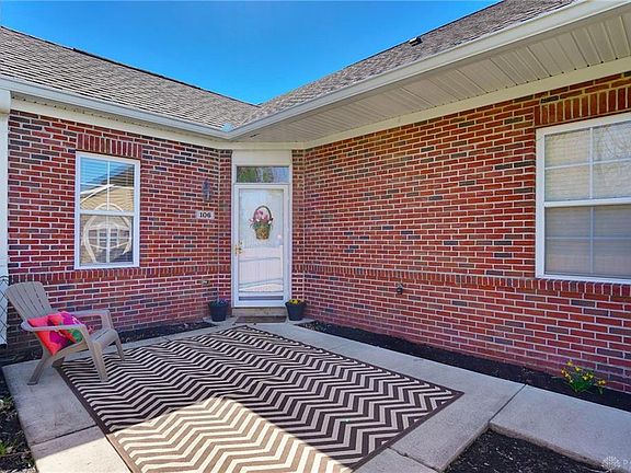 3rd image of 106 Aberdeen Village Dr
