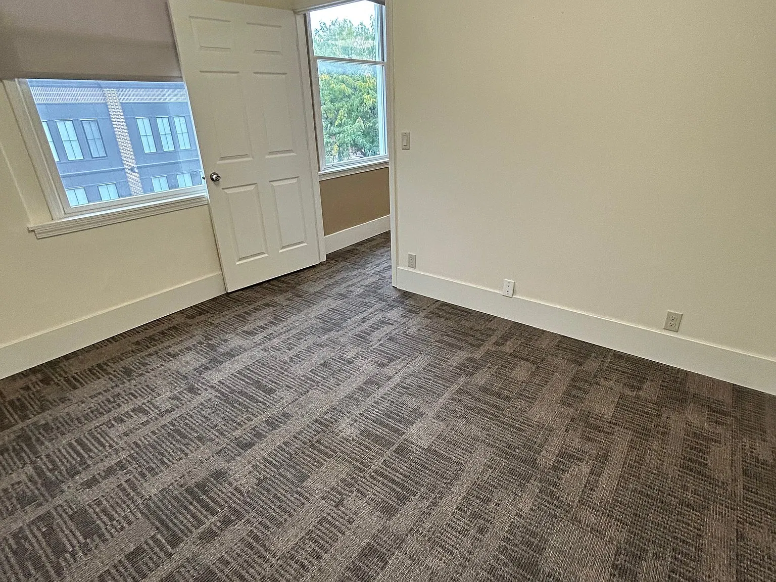 Updated 2 Bed, 1 Bath Unit in Mason City, IA - Available Today - $1,200/mo (Utilities Included) — Photo 3