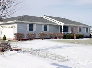 413 Water Tower Rd N, Manteno, IL 60950