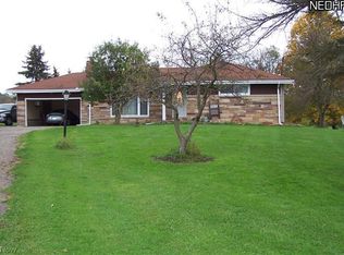 11784 Chamberlain Rd, Aurora, OH 44202