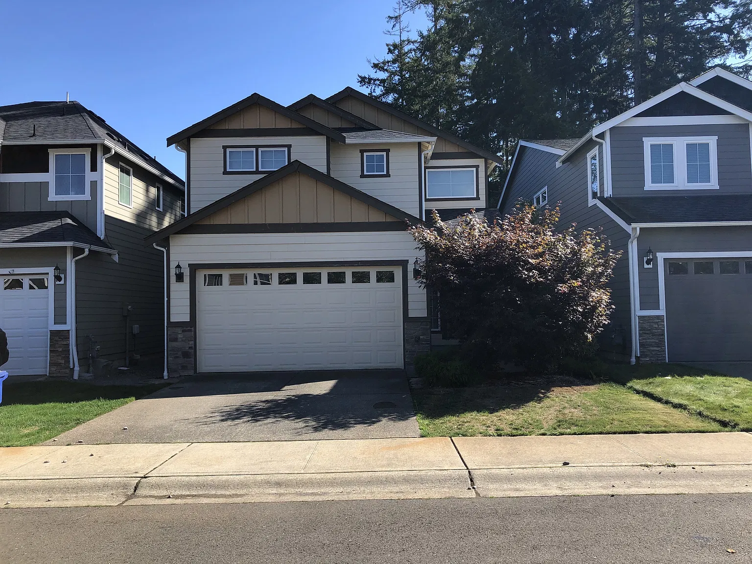 Spacious Home Available 12/1 — Photo 1