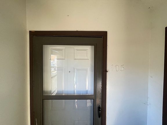 3rd image of 401 12th Ave SE APT 105