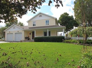 22 Carriage Ln, Avon, NY 14414