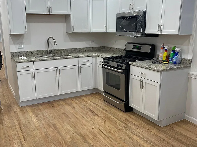 2903 W 24th Blvd #1 — Photo 4