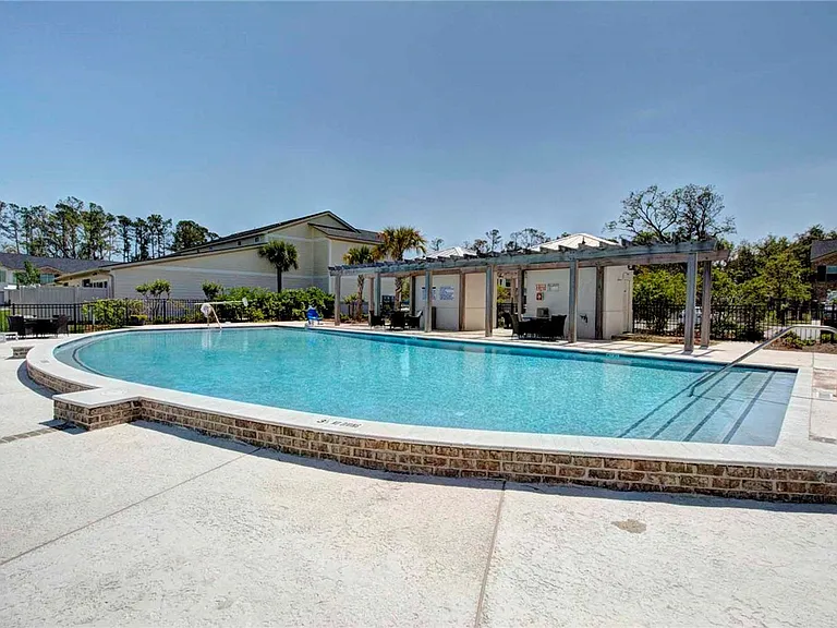 205 Mariners Cir — Photo 38