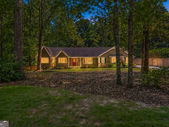 1820 Commonwealth Ave, Cumming, GA 30041
