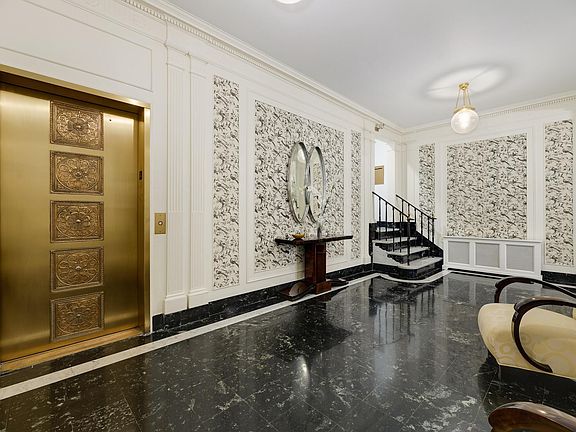 2nd image of 202 E Walton Pl APT 1E