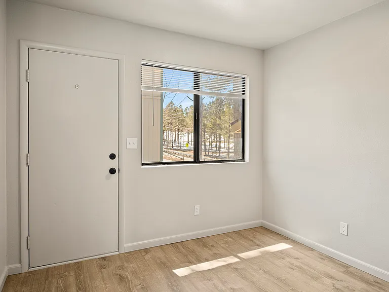 1230 S Lone Tree Rd #1 — Photo 15