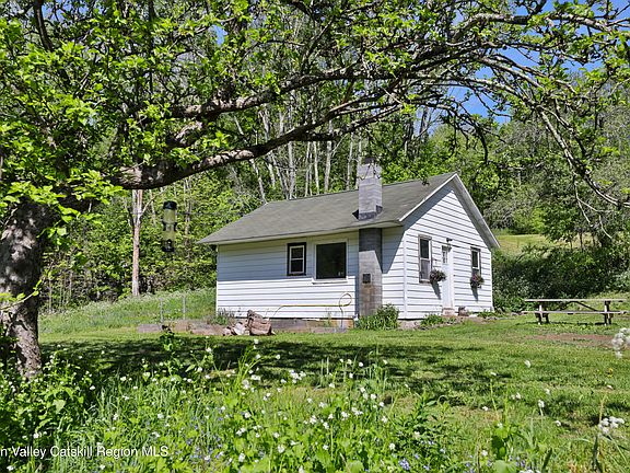 3rd image of 361 Elk Creek Road