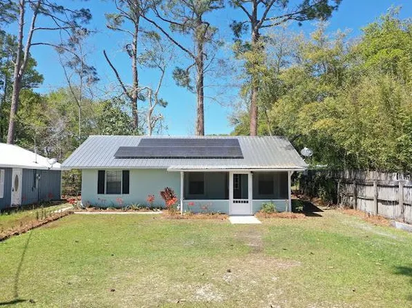443 Boatwright Dr, Eastpoint, FL 32328